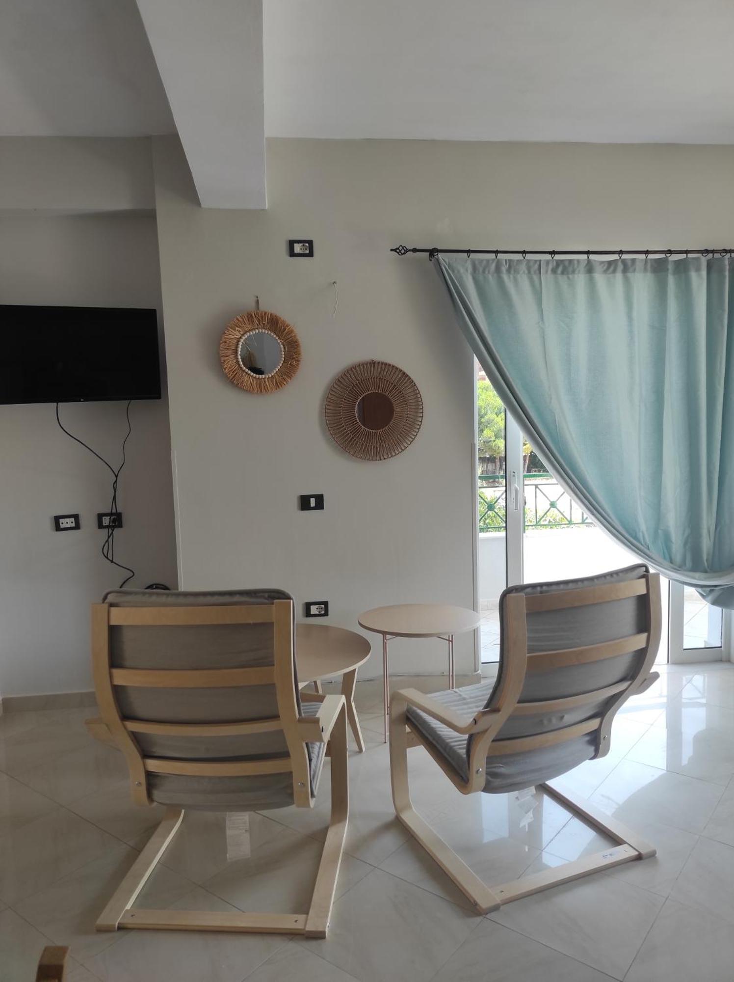 Nick 1 Apartament
