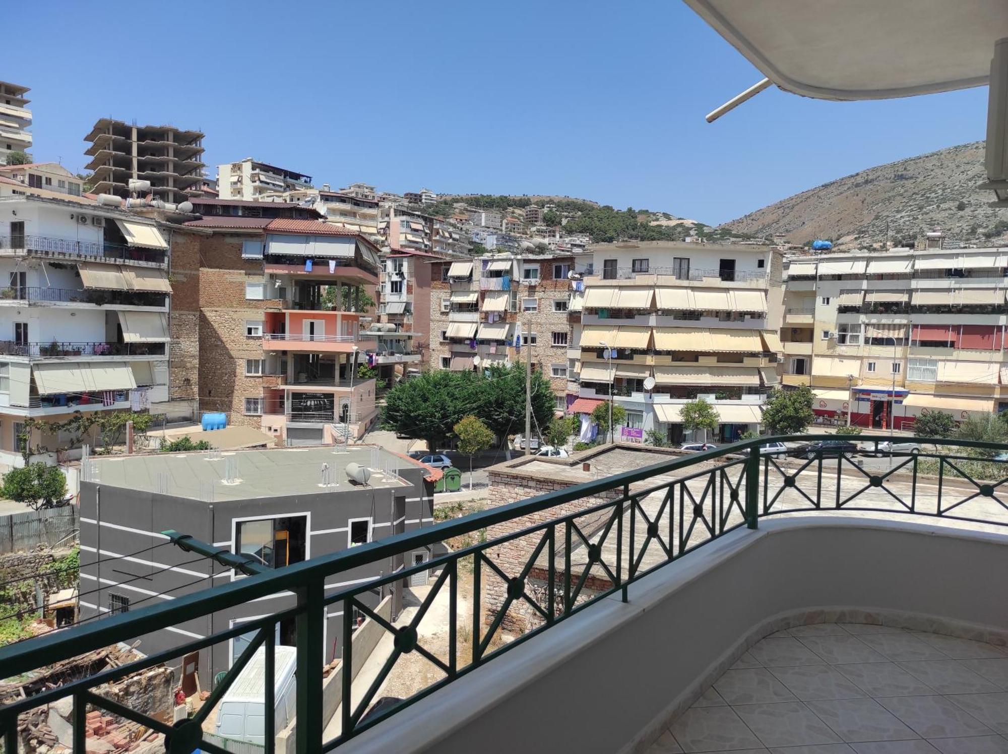 Nick 1 Apartament